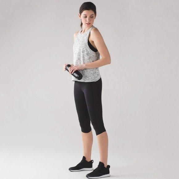 Lululemon Squad Goals Crop High Rise Athletic Legging 17” Black 4 - Picture 1 of 14